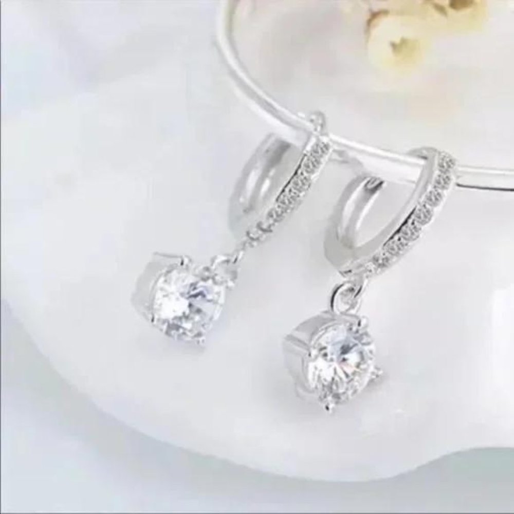 NEW 925 STERLING SILVER DROP HOOP EARRINGS, BEAUTIFUL EARRINGS, CUTE EARRINGS. - Picture 2 of 5